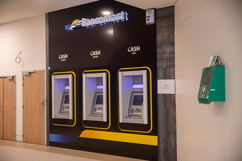 "Neutraler" Bancontact-Geldautomat in Anderlecht (Bild: Hatim Kaghat/Belga)