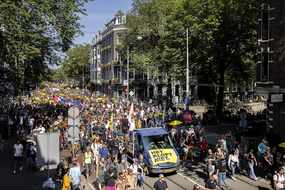 Demonstration gegen Corona-Maßnahmen in Amsterdam (Bild: Ramon van Flymen/ANP/AFP)