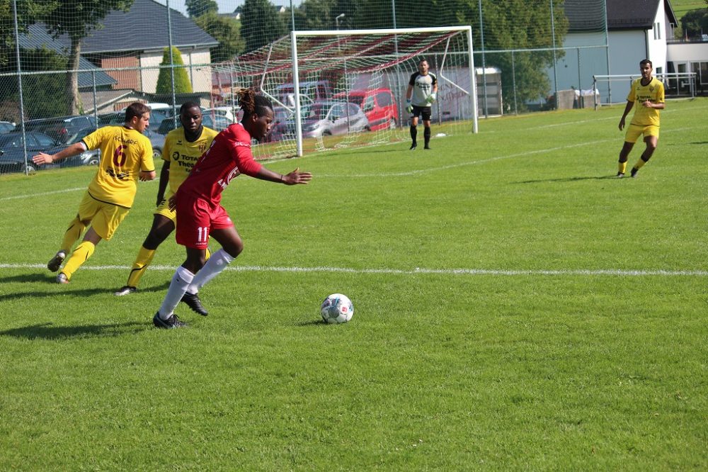 Emmels unterlag in Unterzahl Walhorn mit 0:1 (Bild: Marvin Worms/BRF)