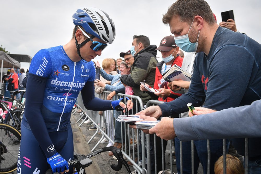 Remco Evenepoel beim Start der vierten Etappe der Beneloux-Tour (Bild: David Stockman/Belga)