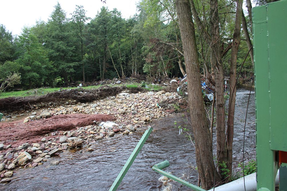 Kabelwerk Eupen - zwei Monate nach dem Hochwasser (Bild: Robin Emonts/BRF)