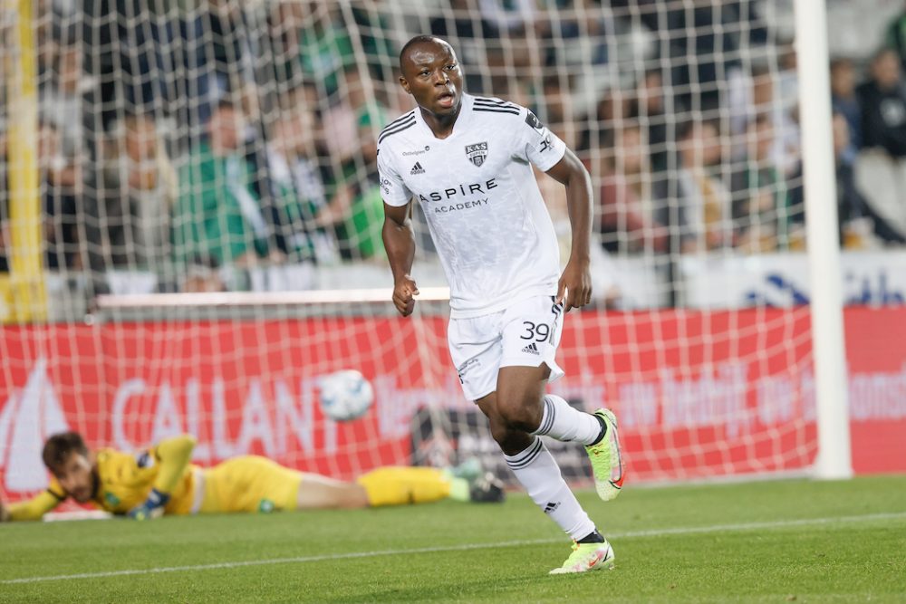 Edo Kayembe brachte die AS Eupen in Führung (Bild: Bruno Fahy/Belga)