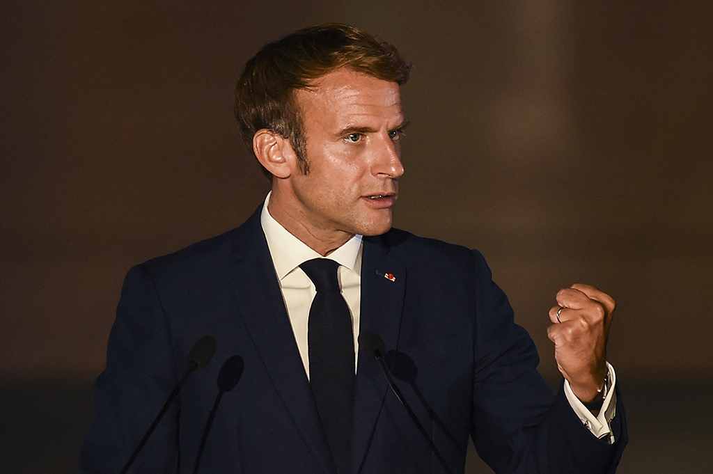 Frankreichs Präsident Emmanuel Macron (Bild: Angelos Tzortzinis/AFP)