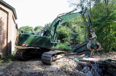 Militär beginnt Aufräumarbeiten an der Weser in Eupen (Bild: Julien Claessen/BRF)