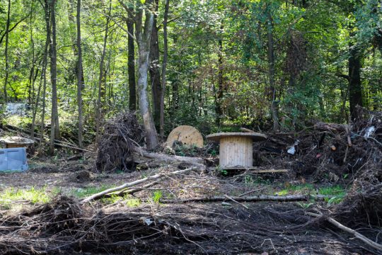 Militär beginnt Aufräumarbeiten an der Weser in Eupen (Bild: Julien Claessen/BRF)