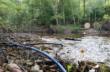 Militär beginnt Aufräumarbeiten an der Weser in Eupen (Bild: Julien Claessen/BRF)