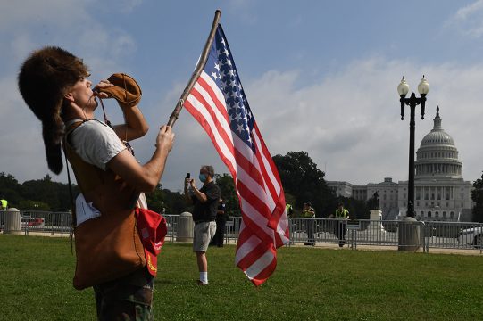 Protest vor dem US-Kapitol (Bild: Eric Baradat/AFP)