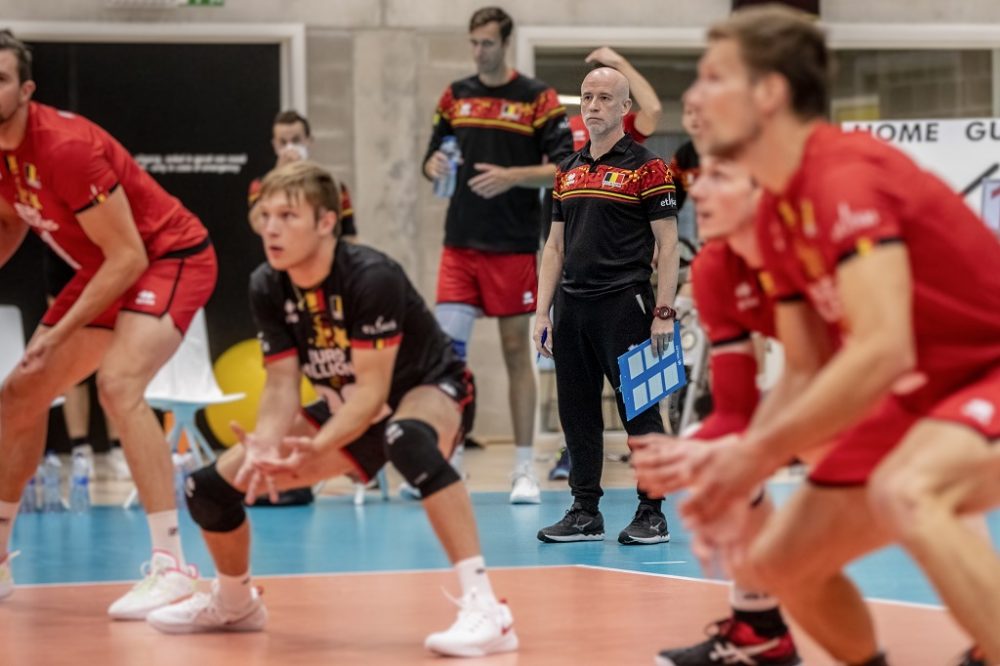 Die Red Dragons um Volleyball- Nationalcoach Fernando Munoz (Archivbild: Hatim Kaghat/Belga)