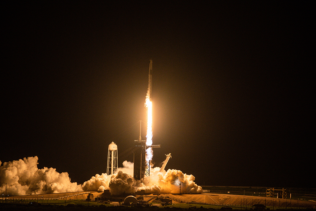 Start der Dragon-Kapsel am Weltraumbahnhof Cape Canaveral in Florida (Bild: Chandan Khanna/AFP)