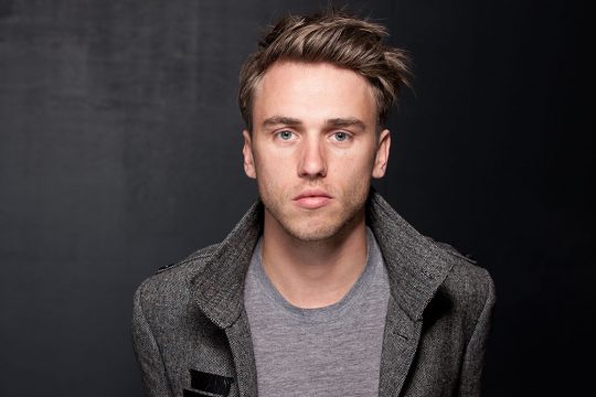 Clueso (Bild: Tino Sieland/Sony)