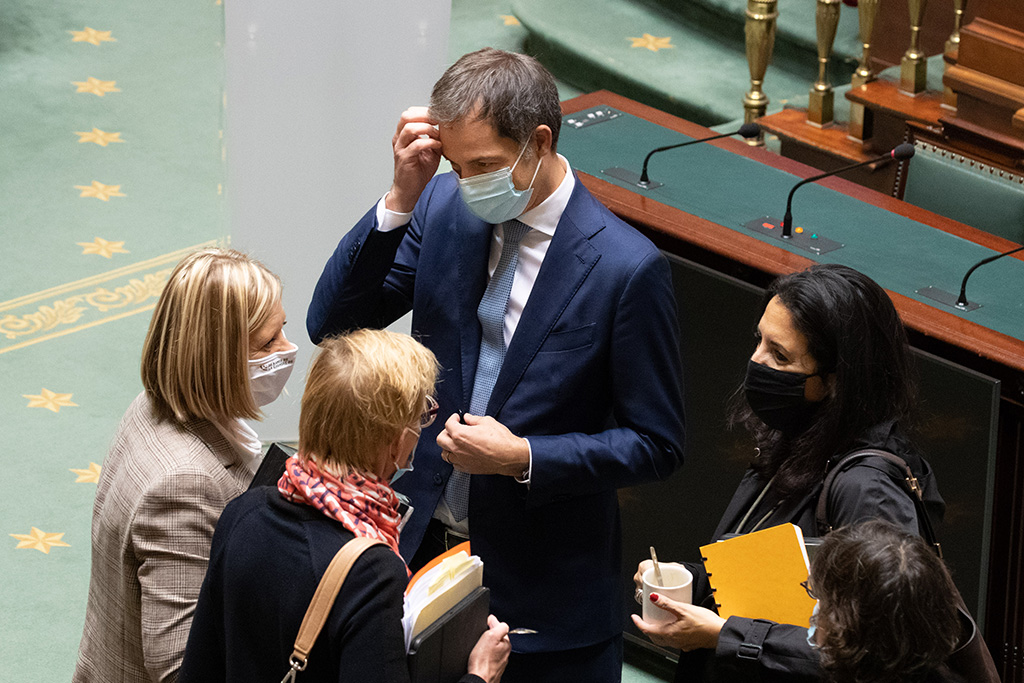 Premier Alexander De Croo am Mittwoch in der Kammer (Bild: Benoit Doppagne/Belga)