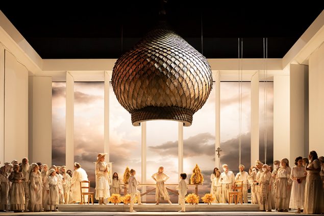 "Eugen Onegin" in der Lütticher Oper (Bild J. Berger/Opéra Royal de Wallonie-Liège)
