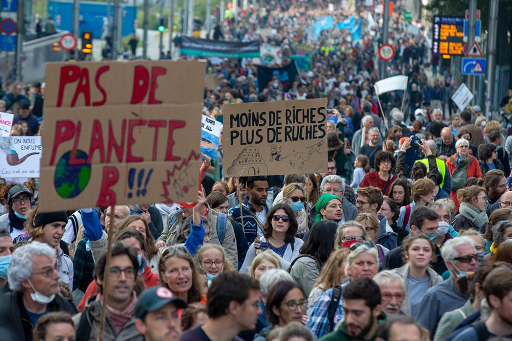 In Brüssel haben am Sonntag Zehntausende für mehr Klimaschutz demonstriert (Bild: Nicolas Maeterlinck/Belga)