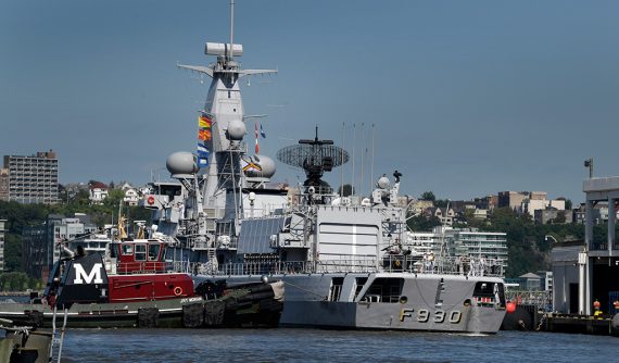 Fregatte "Leopold I" in Manhattan am 30. August (Bild: Yorick Jansens/Belga)