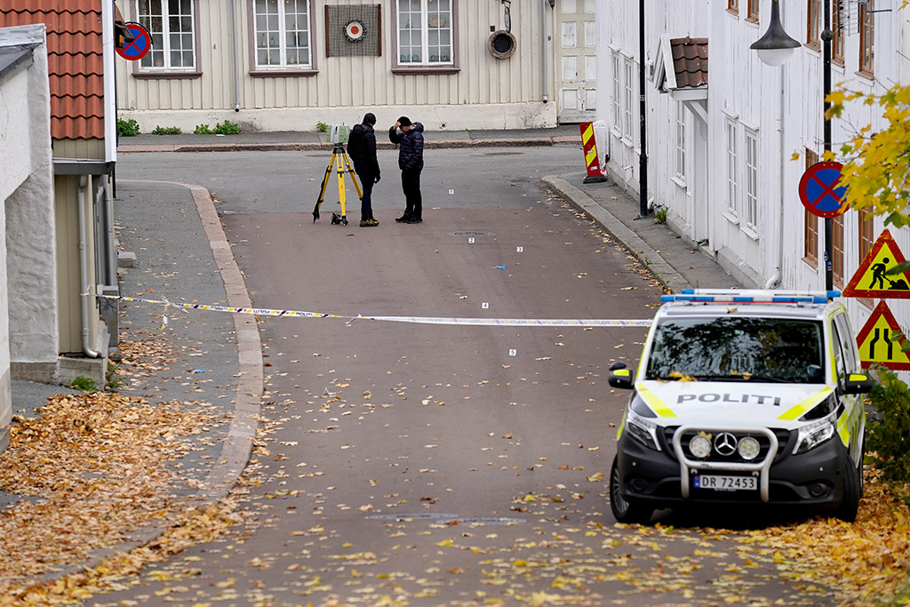 Kongsberg am Tag nach den Angriffen (Bild: Terje Bendiksby / NTB / AFP)