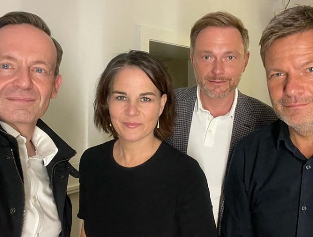 Selfie von Volker Wissing (FDP), Annalena Baerbock (Die Grünen), Christian Lindner (FDP) und Robert Habeck (Die Grünen) nach Sonderierungsgesprächen (Bild: Volker Wissing/FDP/Instagram/AFP)