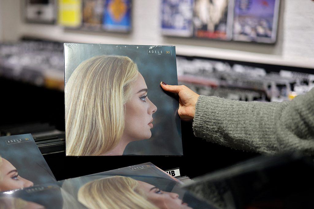 Das neue Album '30' von Adele ist am 19.11. veröffentlicht worden (Bild: Tolga Akmen/AFP)