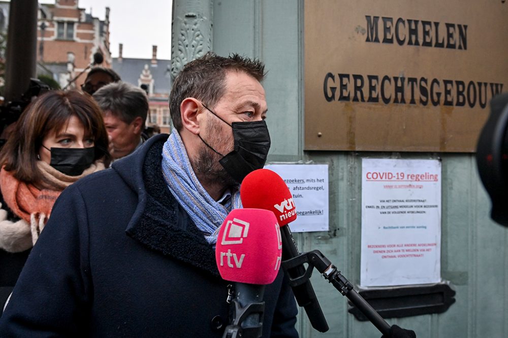 Bart De Pauw nach dem Gerichtsurteil (Bild: Dirk Waem/Belga)