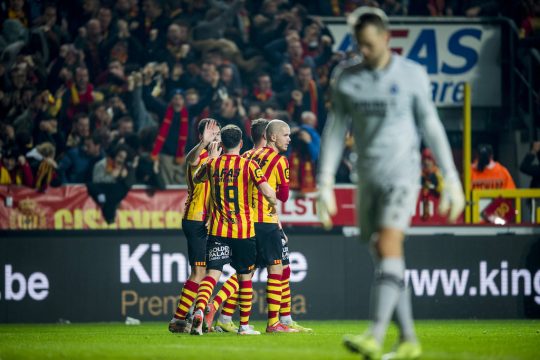 Mechelen jubelt nach Patzer von Mignolet (Bild: Jasper Jacobs/Belga)