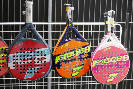 Padel-Schläger (Bild: Nicolas Maeterlinck/Belga)