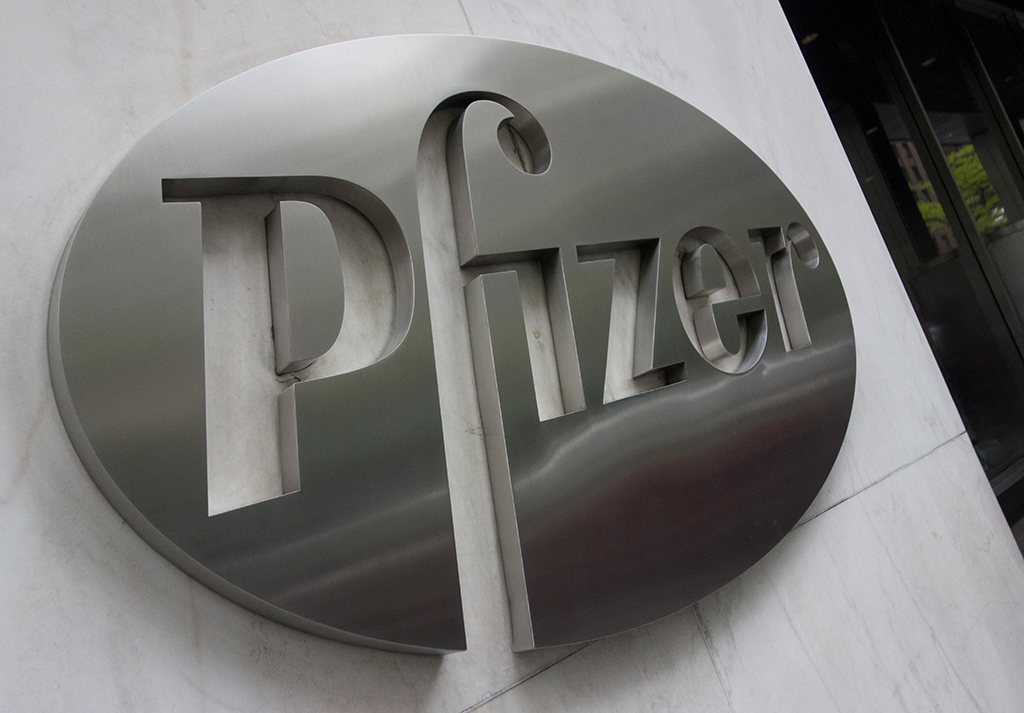 Pfizer-Logo am Hauptsitz in New York