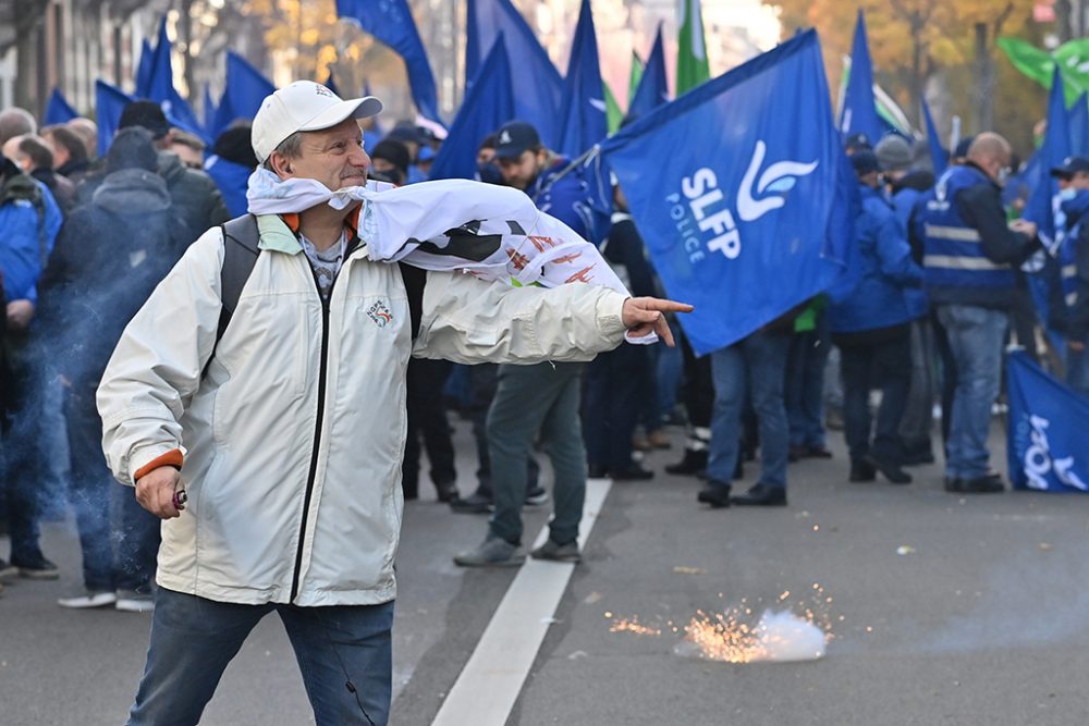 Protestaktion der Polizei am Donnerstag in Brüssel (Bild: Dirk Waem/Belga)