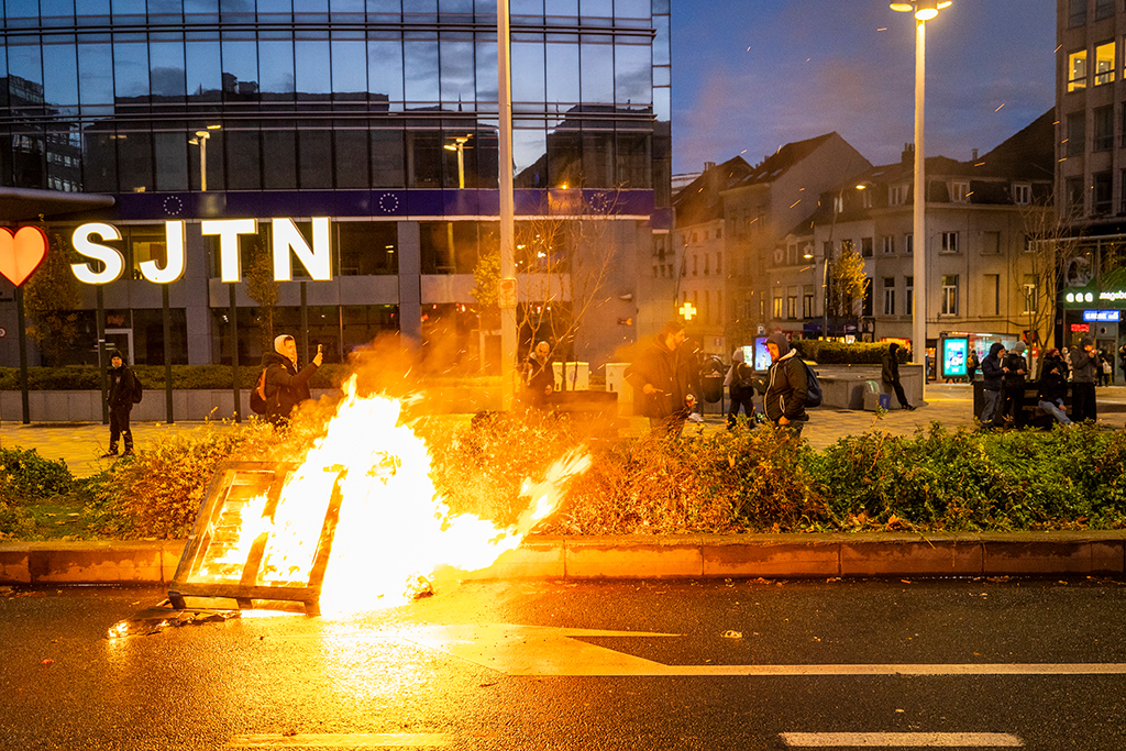 Ausschreitungen in Brüssel (Bild: Hadrien Dure/Belga)