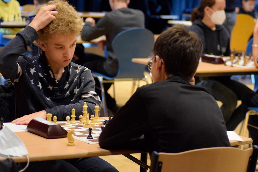 Junge Schachspieler aus der Großregion messen sich im Rapidschach (Bild: Stephan Pesch/BRF)