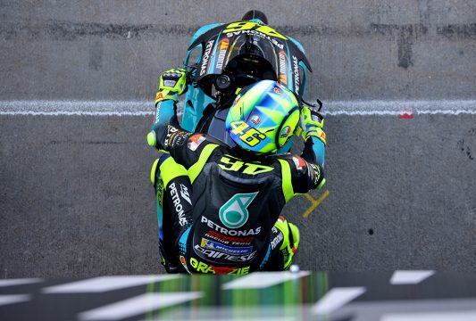 Valentino Rossi verabschiedet sich dieses Wochenende aus der Motorrad-WM (Bild: Jose Jordan/AFP)