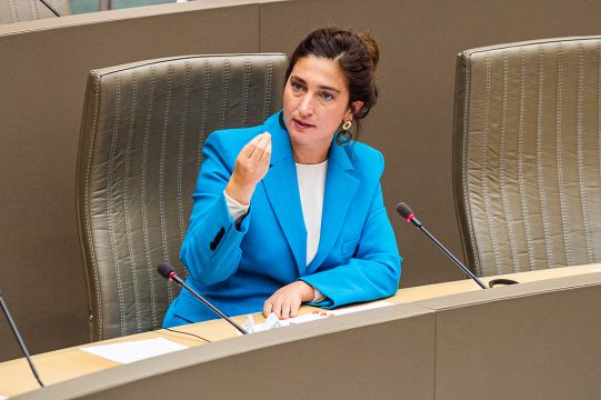 Zuhal Demir (Bild: Jonas Roosens/Belga)