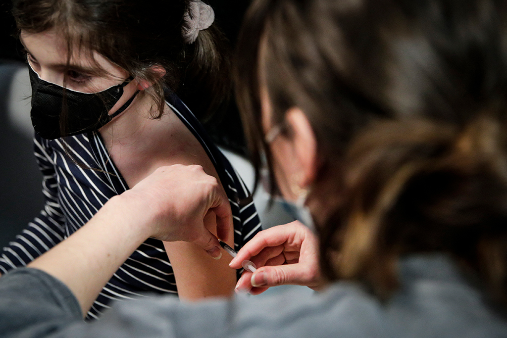 Kinderimpfung (Illustrationsbild: Geoffroy Van Der Hasselt/AFP