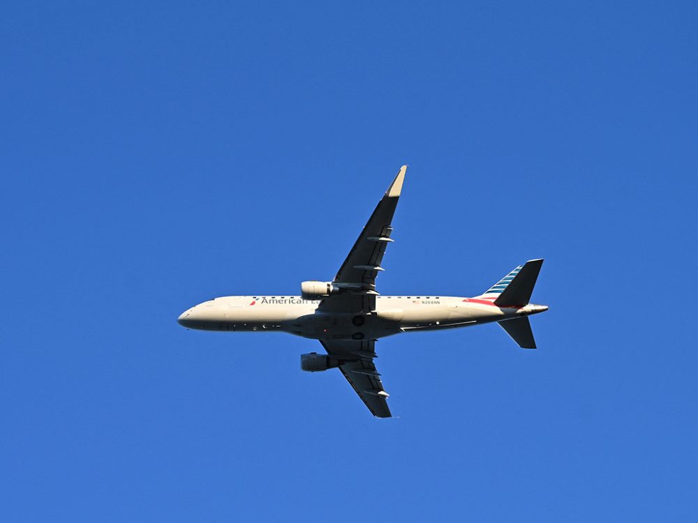 Flugzeug nach dem Start am Washington National Airport