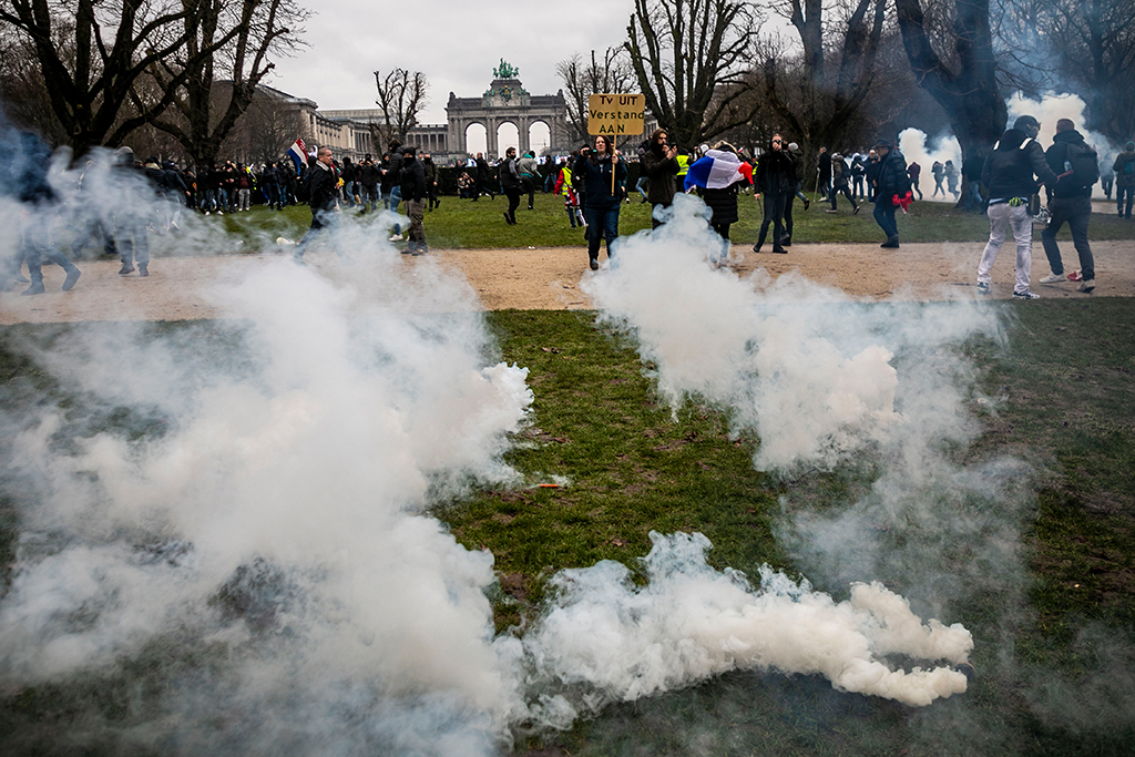 Ausschreitungen in Brüssel (Bild: Hatim Kaghat/Belga)