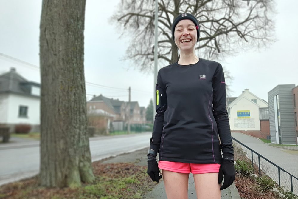 Charlotte Bay ist 42,195 Kilometer für den guten Zweck gelaufen (Bild: Christophe Ramjoie/BRF)