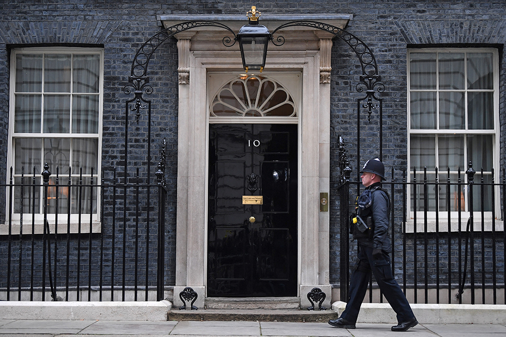 10 Downing Street, Amtssitz des britischen Premiers - eine elitäre Party-Location während des Lockdowns? (Bild: Daniel Leal/AFP)
