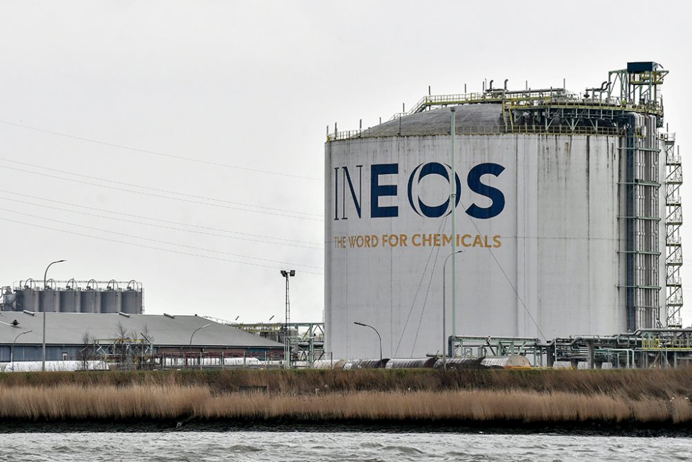 Ineos-Standort im Hafen von Antwerpen (Bild: Dirk Waem/Belga)