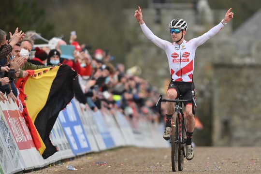 Eli Iserbyt gewinnt in Flamanville (Bild: David Stockman/Belga)