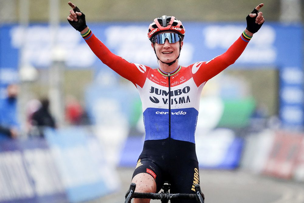 Siegerin Marianne Vos aus den Niederlanden (Bild: Bas Czerwinski/ANP/AFP)