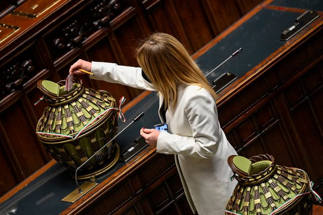 26. Januar 2022: Giorgia Meloni bei der Stimmabgabe im italienischen Parlament (Archivbild: Alberto Pizzoli/Pool/AFP)