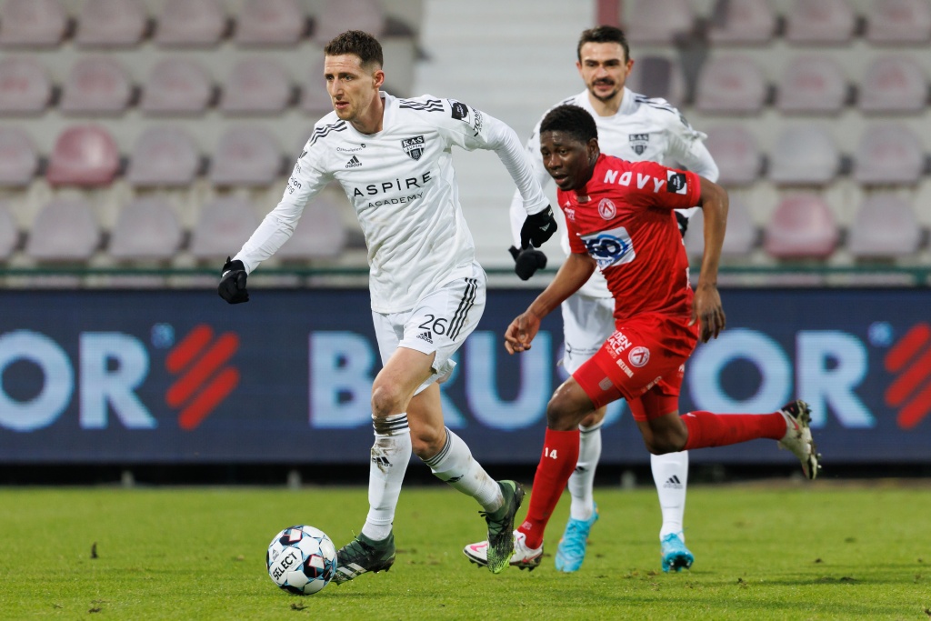 Eupen's Jens Cools and Kortrijk's Sambou Sissoko fight for the ball during a soccer match between KV Kortrijk and KAS Eupen, Saturday 22 January 2022 in Kortrijk, on day 23 of the 2021-2022 'Jupiler Pro League' first division of the Belgian championship. BELGA PHOTO KURT DESPLENTER