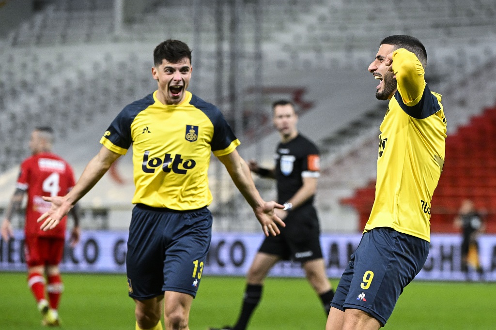 Matchwinner war einmal mehr Deniz Undav (r.) mit seinen Saisontreffern 19 und 20 (Bild: Tom Goyvaerts/Belga)