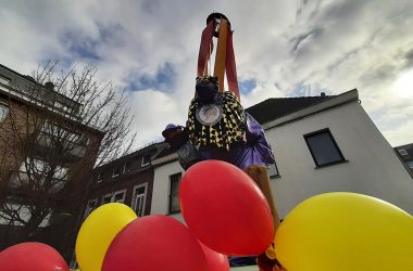 Altweiberdonnerstag 2022 in Eupen (Bild: Michaela Brueck/BRF)