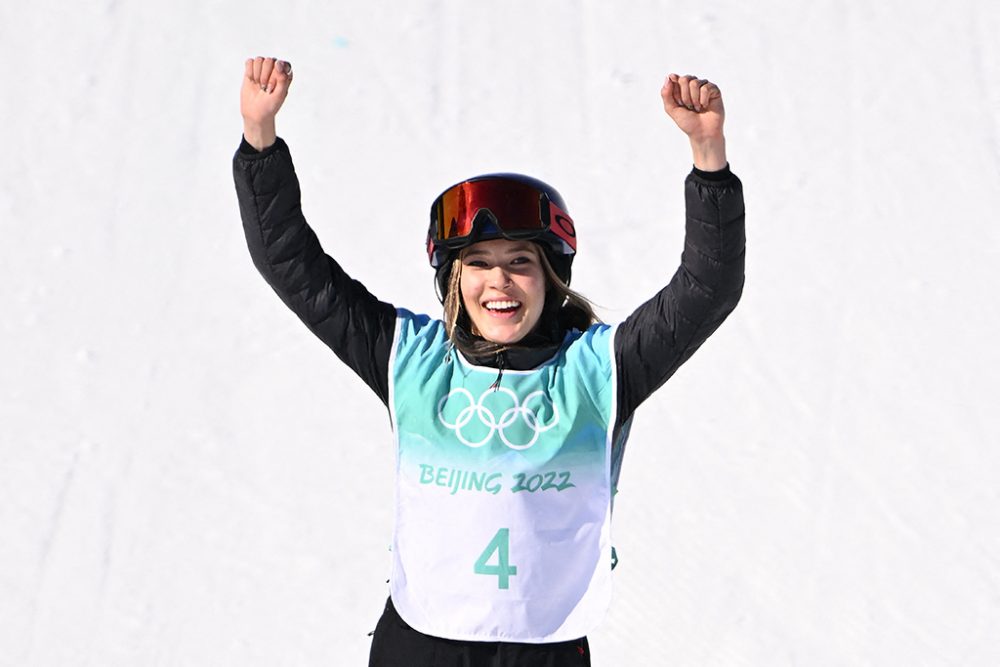 Gold für Chinesin Eileen Gu im Ski-Freestyle (Bild: Manan Vatsyayana/AFP)