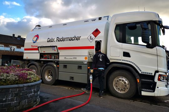 Heizöl-Lieferung (Bild: Raffaela Schaus/BRF)