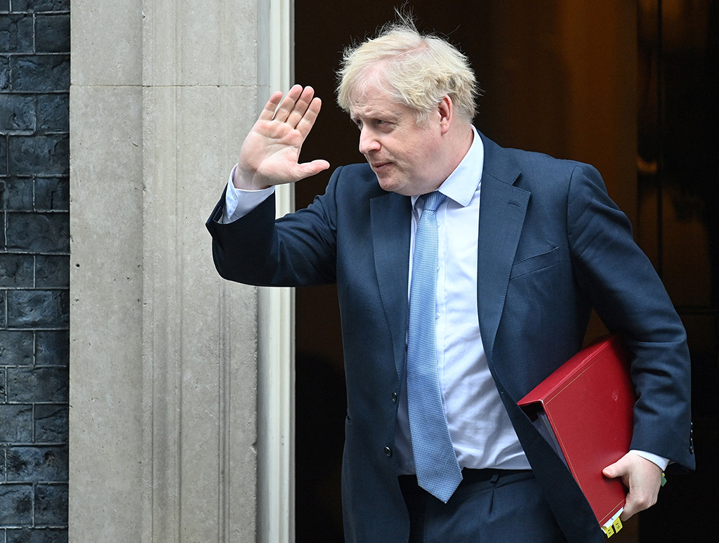 Boris Johnson am Mittwoch in der Downing Street (Bild: Justin Tallis/AFP)