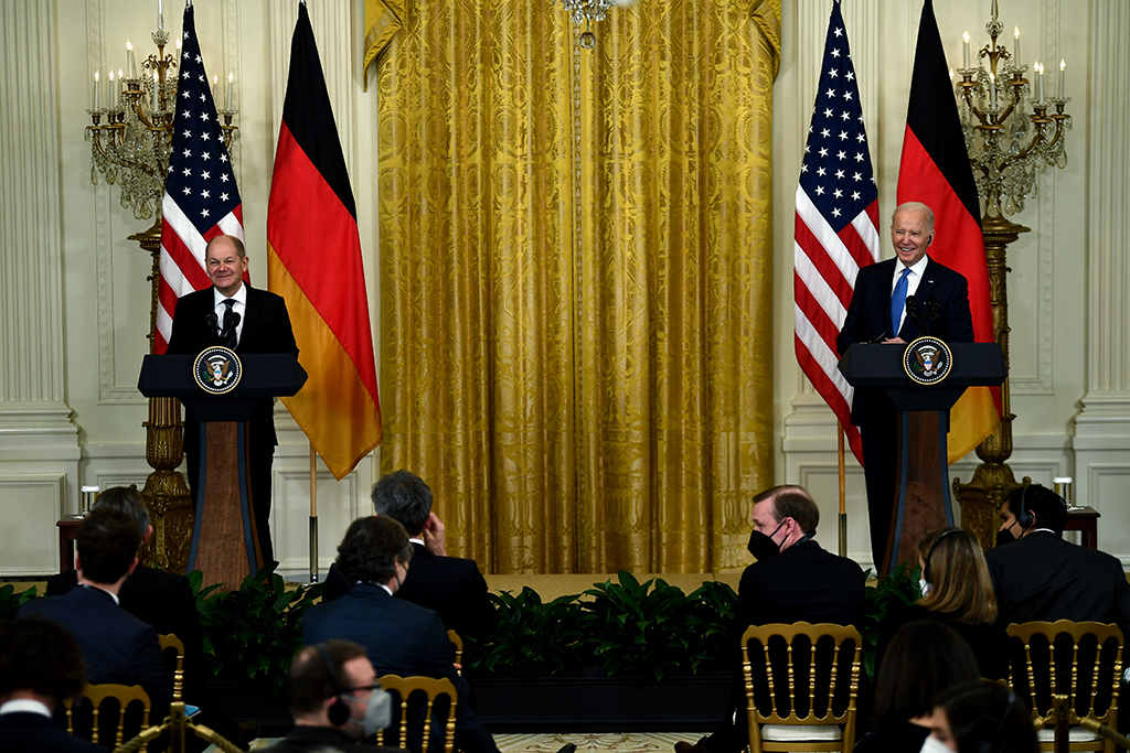Bundeskanzler Olaf Scholz und US-Präsident Joe Biden (Bild: Brendan Smialowski/AFP)