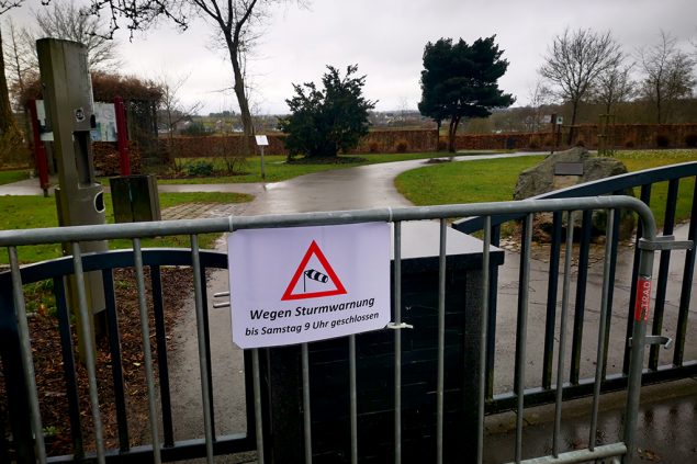 Wegen des Sturms bleibt auch der St. Vither Stadtpark vorerst geschlossen (Bild: Raffaela Schaus/BRF)