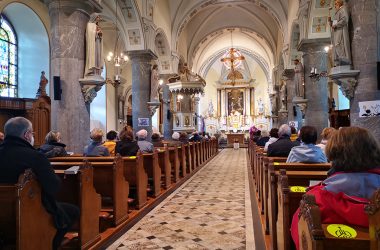 Aschermittwoch-Messe in der St.-Nikolaus-Pfarrkirche Raeren (Bild: Raffaela Schaus/BRF)