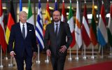 US-Präsident Joe Biden und EU-Ratspräsident Charles Michel am Donnerstag im EU-Hauptsitz in Brüssel (Bild: John Thys/AFP)