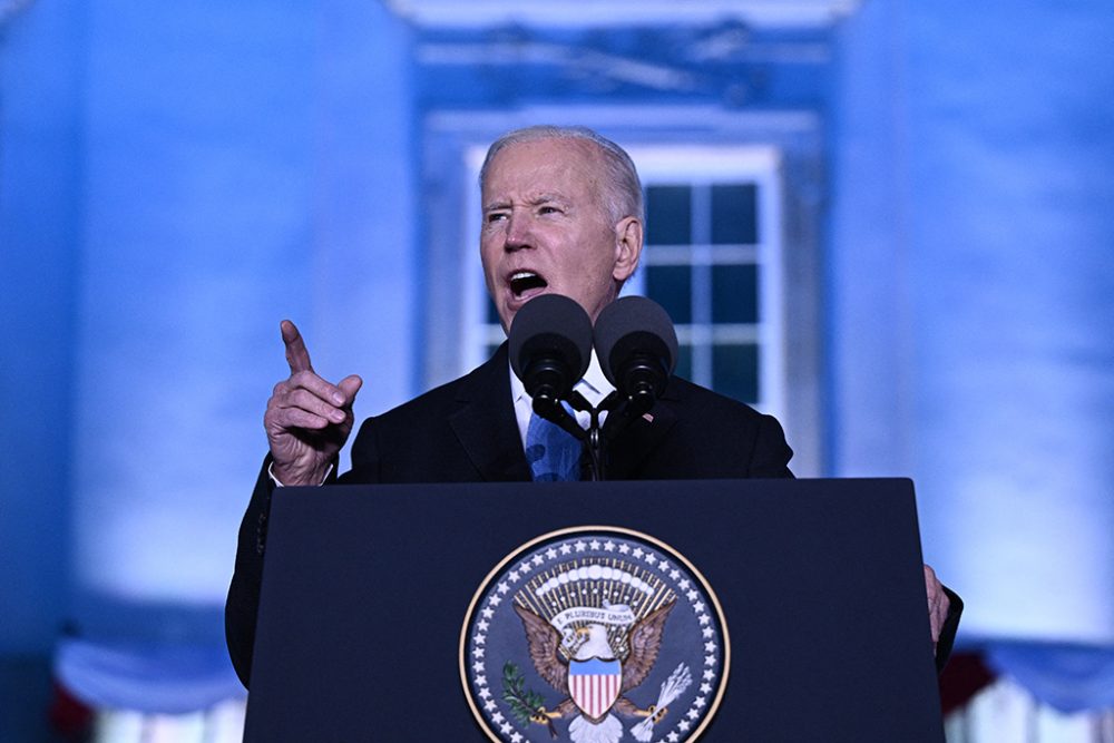 US-Präsident Joe Biden bei seiner Rede vor dem Warschauer Königsschloss (Bild: Brendan Smialowski/AFP)